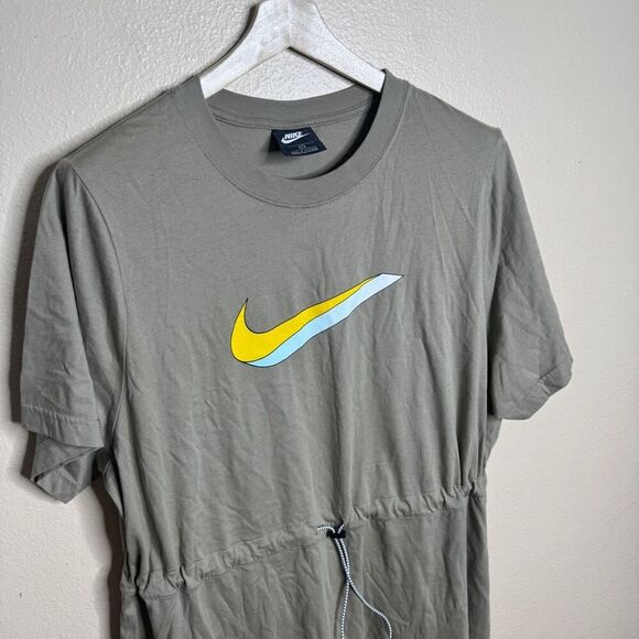 Nike Sportswear Icon Clash T-Shirt Dress Womens 1X Khaki Active Wear Drawstring - Picture 5 of 10
